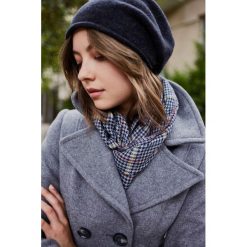 Szalik w pepitkę ONE SIZE wielokolorowy. Czerwone szaliki męskie marki Marie Zélie, na zimę, w paski, z bawełny. W wyprzedaży za 118,20 zł.