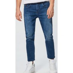 Jeansy Loose Cropped - Granatowy. Niebieskie jeansy męskie Cropp, m, bez wzorów. W wyprzedaży za 49,99 zł.