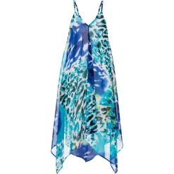 Sukienka plażowa bonprix niebieski. Niebieskie sukienki damskie bonprix, na plażę, z nadrukiem, z dekoltem w serek, bez rękawów, asymetryczne. Za 109,99 zł.