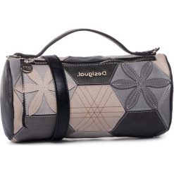Torebka DESIGUAL - 20SAXPDY 2000. Szare torebki klasyczne damskie Desigual, bez wzorów, ze skóry ekologicznej, klasyczne, na ramię, bez dodatków. W wyprzedaży za 209,00 zł.