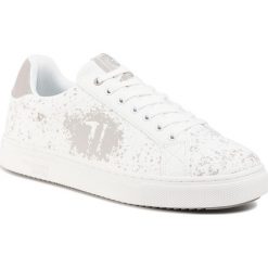 Sneakersy TRUSSARDI JEANS - 77A00218 W606. Białe sneakersy męskie Trussardi Jeans, na co dzień, bez wzorów, z jeansu, bez zapięcia. W wyprzedaży za 309,00 zł.