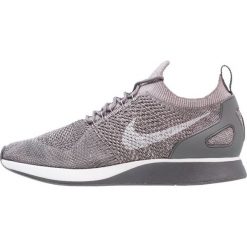 Tenisówki męskie: Nike Sportswear AIR ZOOM MARIAH FLYKNIT RACER Tenisówki i Trampki gunsmoke/white/atmosphere grey/dark grey