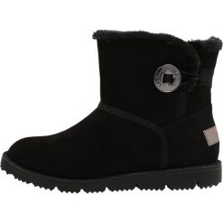 S.Oliver RED LABEL Botki black. Czarne buty zimowe damskie marki s.Oliver RED LABEL, z materiału, klasyczne. W wyprzedaży za 223,20 zł.