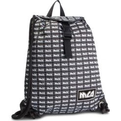 Plecak MCQ Alexander McQueen Drawstring 543608 R4B81 1000. Czarne plecaki damskie McQ Alexander McQueen, bez wzorów. W wyprzedaży za 439,00 zł.