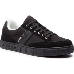 Sneakersy VERSACE JEANS - E0YTBSF3 70924 899. Czarne sneakersy męskie Versace Jeans, na co dzień, bez wzorów, z jeansu, klasyczne, bez zapięcia. W wyprzedaży za 339,00 zł.