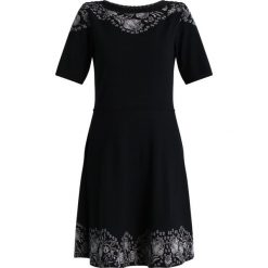 Ivko DRESS Sukienka dzianinowa schwarz. Czarne sukienki dzianinowe marki Ivko. W wyprzedaży za 599,20 zł.