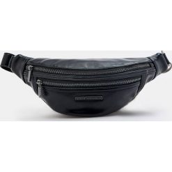 Nerka z imitacji skóry - Czarny. Czarne nerki damskie Mohito, bez wzorów, ze skóry, bez dodatków. Za 79,99 zł.