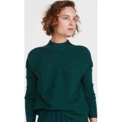 Sweter ze stójką - Khaki. Brązowe swetry damskie Reserved, s, bez wzorów, bez rękawów, bez kaptura. Za 59,99 zł.
