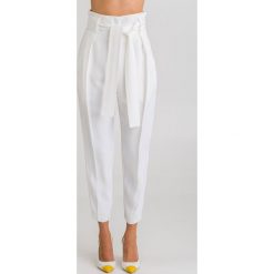 SPODNIE elisabetta franchi. Spodnie damskie Elisabetta Franchi, bez wzorów. W wyprzedaży za 975,20 zł.