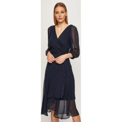 Dkny - Sukienka. Niebieskie sukienki damskie DKNY, bez wzorów, z poliesteru, bez kołnierzyka, bez rękawów, mini, rozkloszowane. W wyprzedaży za 499,90 zł.