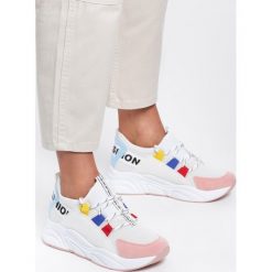 Biało-Różowe Sneakersy Alaia. Białe buty sportowe damskie Renee, z napisami, sportowe. Za 89,99 zł.