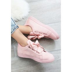 Jasnoróżowe Buty Sportowe More Than Silence. Szare buty sportowe damskie marki other, z materiału. Za 34,99 zł.