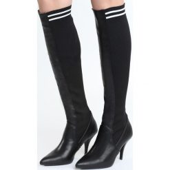 Czarne Kozaki Mind Trip. Czarne kozaki damskie Born2be, ze szpiczastym noskiem, na niskim obcasie. Za 189,99 zł.