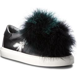 Sneakersy PATRIZIA PEPE - 2V8431/A4N1-K103 Nero. Czarne półbuty damskie Patrizia Pepe, na co dzień, z aplikacjami, ze skóry, bez obcasa, na płaskiej podeszwie, bez zapięcia. W wyprzedaży za 609,00 zł.