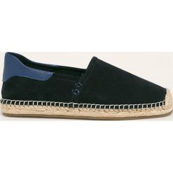 Emporio Armani - Espadryle skórzane. Niebieskie espadryle męskie Emporio Armani, bez wzorów, ze skóry. W wyprzedaży za 769,90 zł.
