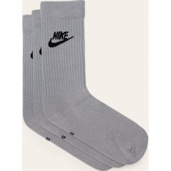 Nike Sportswear - Skarpetki (3-pack). Czarne skarpetki damskie Nike Sportswear, bez wzorów, z elastanu. Za 49,90 zł.