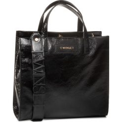 Torebka TWINSET - Tote 201TO8091 Nero 00006. Czarne torebki klasyczne damskie Twinset, bez wzorów, ze skóry, klasyczne, bez dodatków. W wyprzedaży za 1039,00 zł.