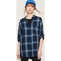 Koszula oversize w kratkę - Niebieski. Niebieskie koszule damskie w kratkę Sinsay, l. W wyprzedaży za 39,99 zł.