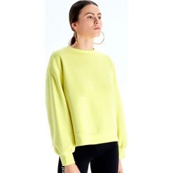Bluza oversize z nadrukiem - Żółty. Żółte bluzy damskie Cropp, s, z nadrukiem, bez rękawów, bez kaptura. Za 69,99 zł.