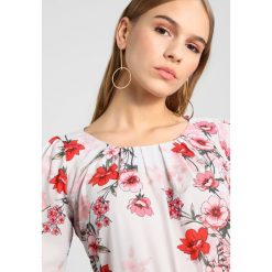 Bluzki damskie: Dorothy Perkins Petite BILLIE BLOSSOM 3/4 SHADOW FLORAL FLUTE SLEEVE Bluzka off white