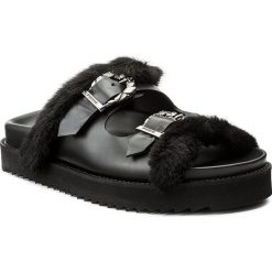 Klapki PINKO - Tropici Al 17-18 PBKSH 1P211R Y416 Black Z99. Czarne klapki damskie marki Pinko, z aplikacjami, ze skóry, bez obcasa. W wyprzedaży za 789,00 zł.