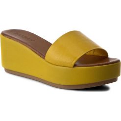 Klapki damskie: Klapki INUOVO – 7112 Yellow