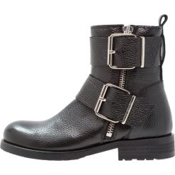 Botki damskie: Billi Bi 5892 Botki kowbojki i motocyklowe black floater/silver