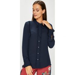 Scotch & Soda - Koszula. Niebieskie bluzki damskie marki Scotch & Soda, s, bez wzorów, z poliesteru, casualowe, z włoskim kołnierzykiem, z długim rękawem. W wyprzedaży za 269,90 zł.