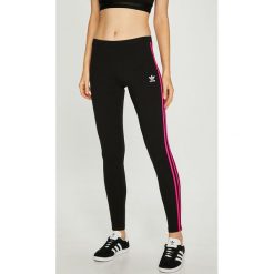 Adidas Originals - Legginsy. Szare legginsy adidas Originals, z bawełny. W wyprzedaży za 99,90 zł.