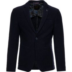 Marynarka Pierre Cardin 62086. Niebieskie marynarki męskie Pierre Cardin, m, bez wzorów, z poliesteru, casualowe. W wyprzedaży za 429,00 zł.