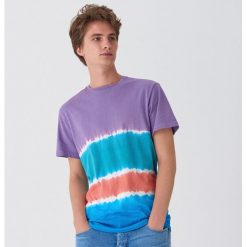 Koszulka tie-dye - Wielobarwny. Koszulki męskie House, s, bez wzorów, bez kołnierzyka, bez rękawów. W wyprzedaży za 12,99 zł.