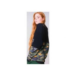 Bluza czarna z wzorem. Czarne bluzy damskie marki 3 for u, s, bez wzorów, z bawełny, bez rękawów, bez kaptura. Za 199,00 zł.