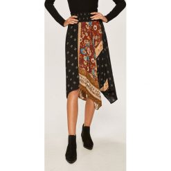 Desigual - Spódnica. Czarne spódniczki damskie Desigual, na co dzień, s, bez wzorów, z wiskozy, casualowe, z podwyższonym stanem, midi, asymetryczne. W wyprzedaży za 319,90 zł.