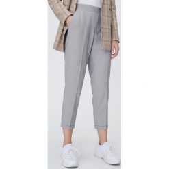 Spodnie chino - Jasny szary. Szare spodnie damskie Sinsay, s, bez wzorów. Za 49,99 zł.