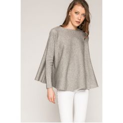 Answear - Sweter. Białe swetry oversize damskie marki ANSWEAR, l, z poliesteru. W wyprzedaży za 149,90 zł.