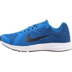 Nike Performance DOWNSHIFTER Obuwie do biegania treningowe blue/dark obsidian/navy/white/black. Niebieskie buty do biegania damskie marki Nike Performance, z materiału. W wyprzedaży za 188,10 zł.