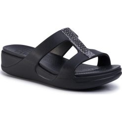 Klapki CROCS - Monterey Metallic Slp On Wdg W 206319 Dark Charcoal/Black. Czarne klapki damskie Crocs, z aplikacjami, z tworzywa sztucznego, bez obcasa, na obcasie. Za 199,00 zł.