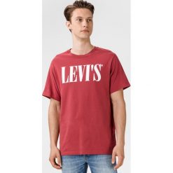 Levi's® Relaxed Graphic Koszulka Czerwony. Czerwone podkoszulki męskie s, bez wzorów, z bawełny, bez kołnierzyka, z krótkim rękawem, krótkie. Za 102,95 zł.