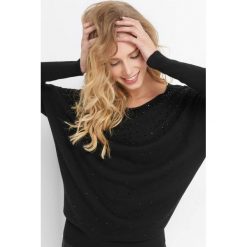 Luźny sweter z koralikami. Czarne bez kategorii Orsay, xs, z wiskozy. Za 99,99 zł.
