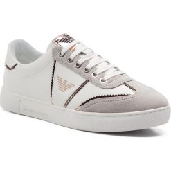 Sneakersy EMPORIO ARMANI - X3X083 XL842 N801 Plaster/White/Nude. Szare półbuty damskie marki Emporio Armani, bez wzorów, z zamszu, bez obcasa, na płaskiej podeszwie, bez zapięcia. Za 689,00 zł.