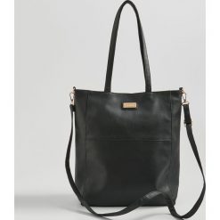 Torba shopper z detalem - Czarny. Czarne torby damskie na zakupy Sinsay, bez wzorów, bez dodatków. Za 39,99 zł.