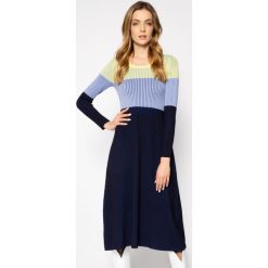 Sukienka dzianinowa Sportmax Code Agnese 73210202. Sukienki damskie Sportmax Code, m, bez wzorów, z poliesteru, bez kołnierzyka, bez rękawów. W wyprzedaży za 1039,00 zł.