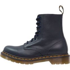 Botki damskie lity: Dr. Martens 1460 PASCAL 8 EYE BOOT Botki sznurowane dress blue
