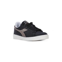 Buty Diadora GAME WN. Czarne trampki i tenisówki damskie Diadora, bez wzorów, bez zapięcia. Za 304,80 zł.