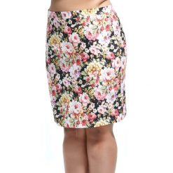 Dopasowana spódnica Julia w kolorowe kwiaty duże rozmiary XXL OVERSIZE PLUS SIZE LATO. Białe spódniczki damskie Moda Size Plus Iwanek, na co dzień, na lato, xxl, w paski, z bawełny, eleganckie, plus size, ołówkowe. Za 85,00 zł.