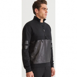 Bluza z kieszenią - Czarny. Czarne bluzy męskie marki Reserved, s. Za 159,99 zł.