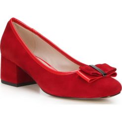 Buty damskie. Szare czółenka damskie Wittchen, ze skóry. W wyprzedaży za 279,90 zł.