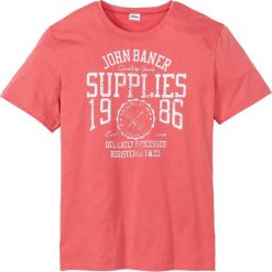 T-shirt z nadrukiem Regular Fit bonprix koralowy. Różowe t-shirty męskie marki bonprix, s, z nadrukiem. Za 34,99 zł.