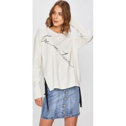 Answear - Bluza Sweet & Salty. Białe bluzy damskie ANSWEAR, s, z nadrukiem, z elastanu, bez rękawów, bez kaptura. W wyprzedaży za 79,90 zł.