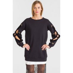 CZARNA BLUZA DRESOWA TRUSSARDI JEANS Z OZDOBNYMI RĘKAWAMI. Bluzy damskie Trussardi Jeans. Za 234,50 zł.